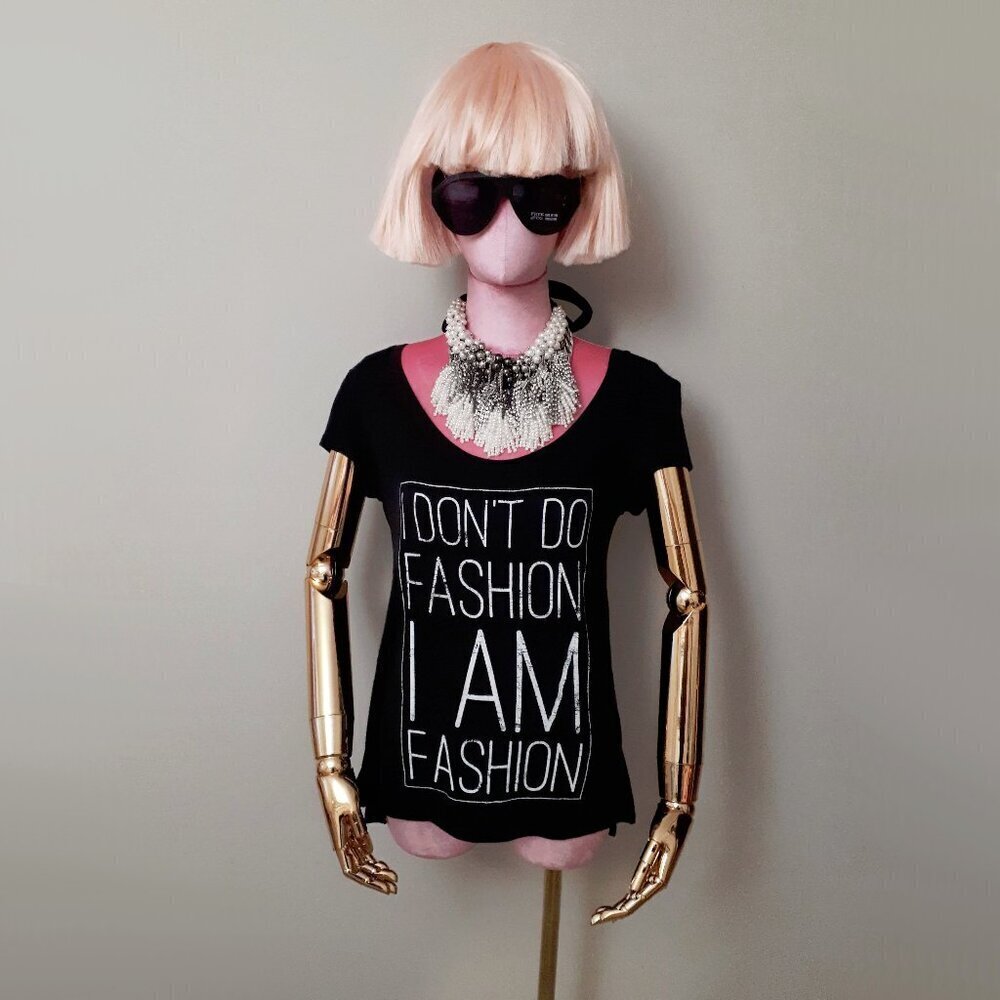 EUC Knit Riot black graphic text "I don't do fashion..." t-shirt, S